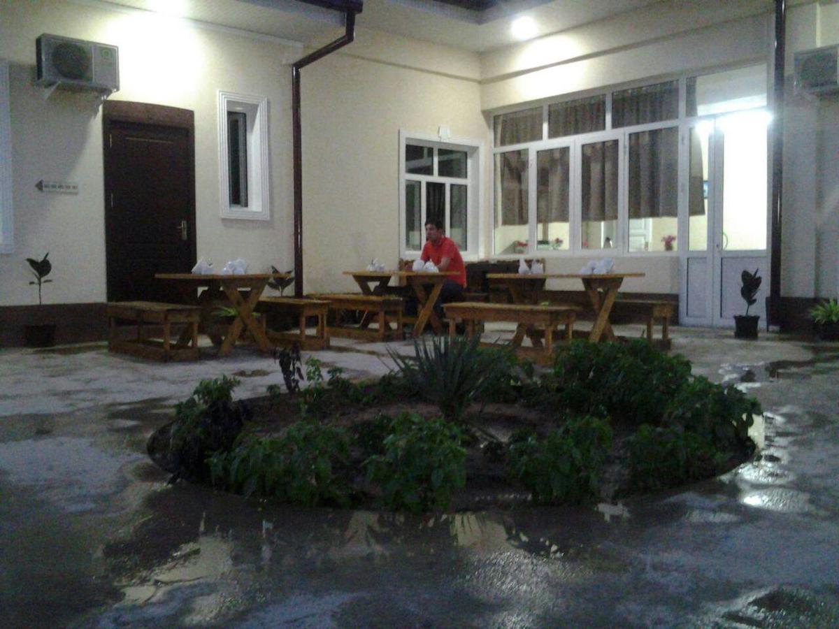 Minor Hotel Tashkent Esterno foto