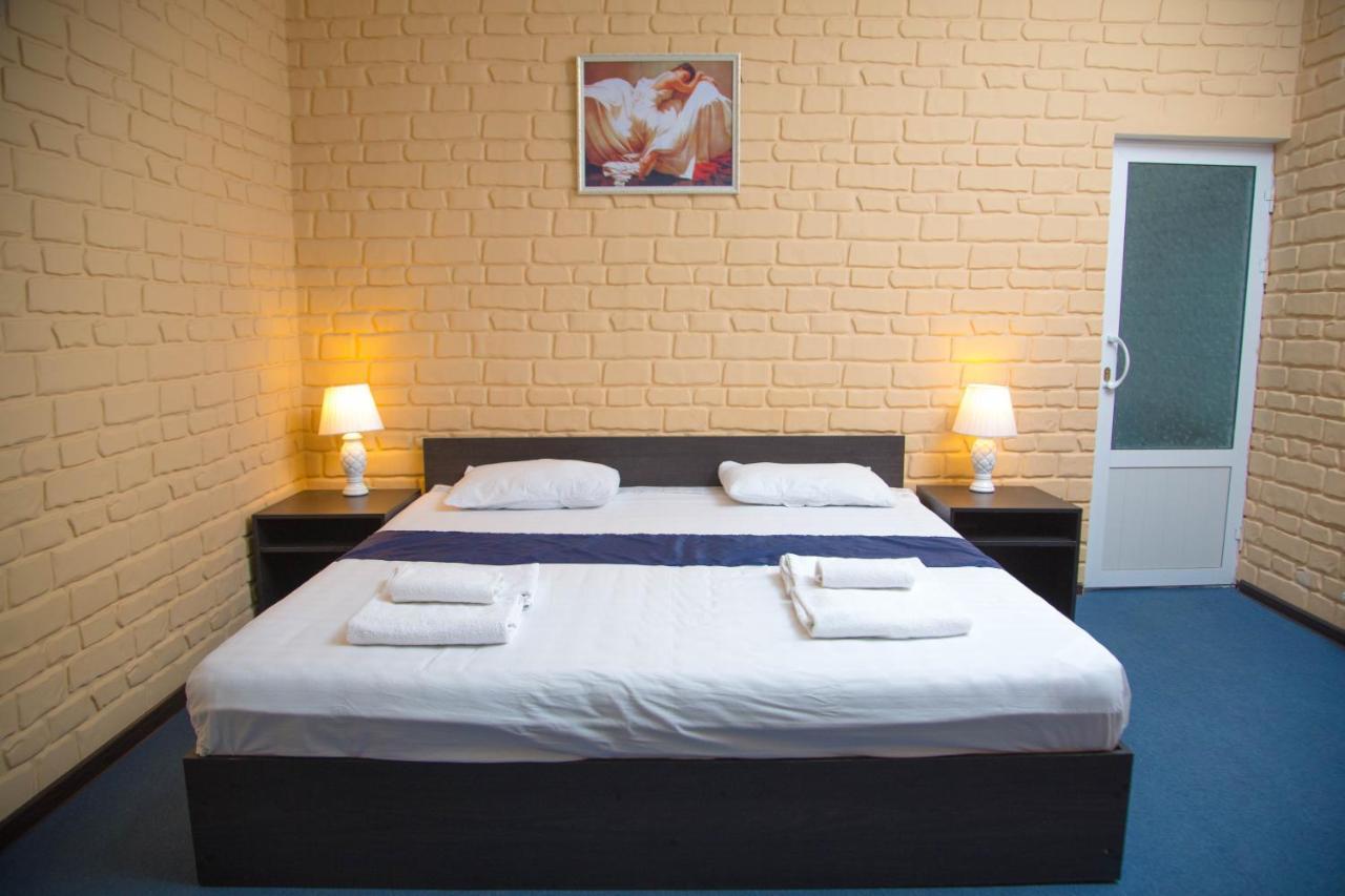 Minor Hotel Tashkent Esterno foto